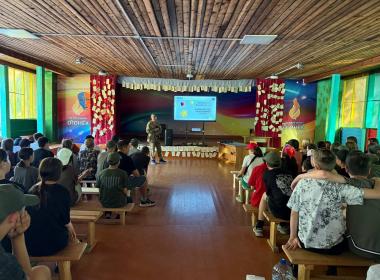 Бурятские курсанты встретились участником СВО Юрием Сушкеевым