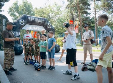 Жители Хабаровска прошли «Тропу воина» в День ветерана боевых действий