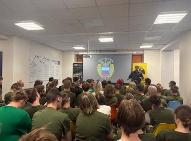 Мурманские курсанты познакомились с работой Федеральной службы охраны