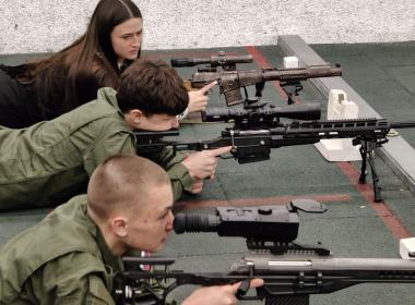 Инструкторы белгородского филиала Центра «ВОИН» провели для курсантов семинар по снайперской подготовке