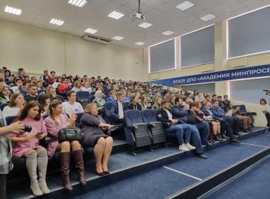 Председатель правления Центра «ВОИН» встретился со студентами со всей России